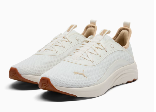 Womans Puma Tennis Shoes - Image 2